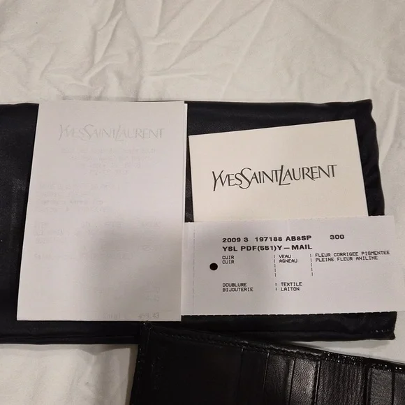 YSL Yves Saint Laurent Black and Gold Wallet - Picture 11 of 11